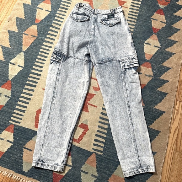 Vintage 80's Bugle Boy Cargo Jeans Denim Acid Stone Wash Jeans Size 30 - Picture 4 of 12